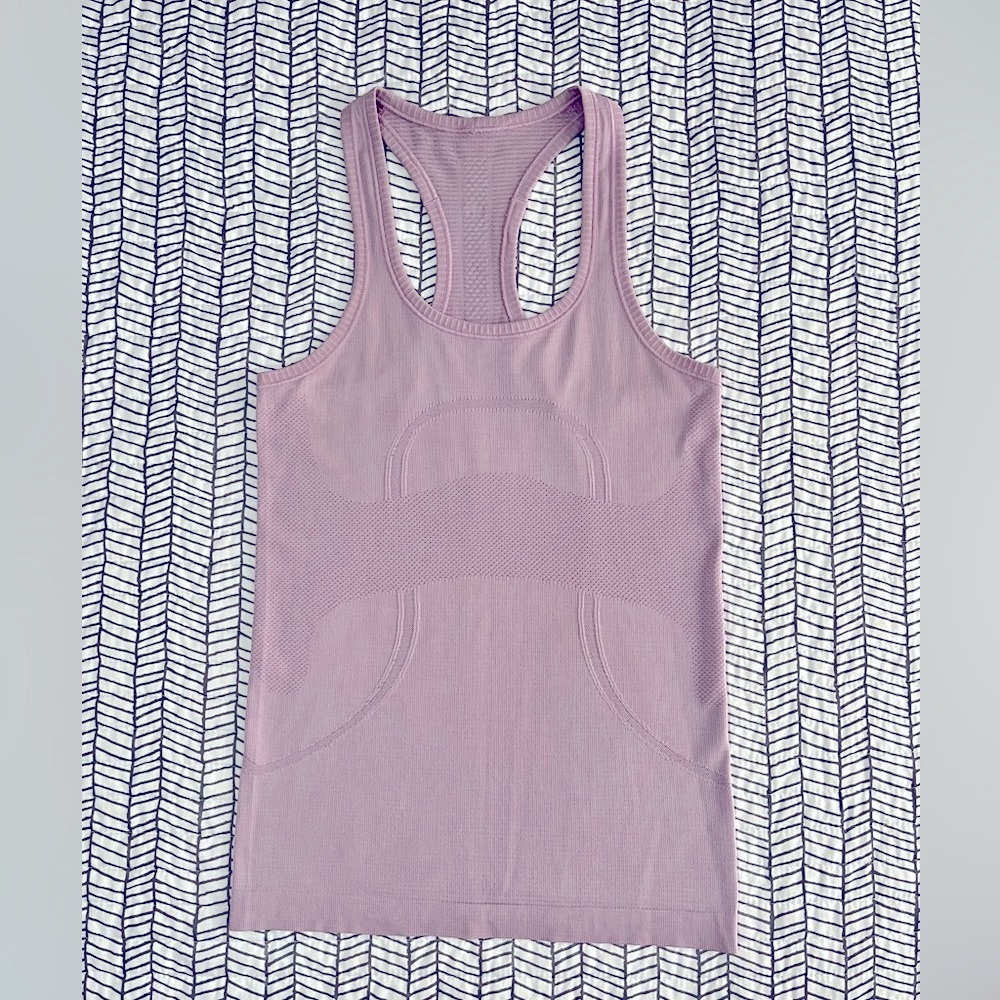 Lululemon Swiftly Tech Racerback. Size 4.